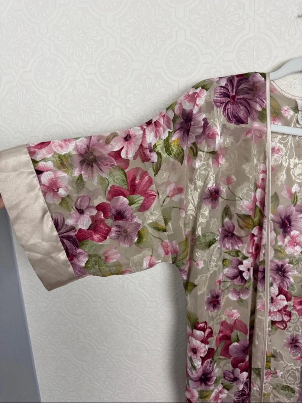 Vintage LA Intimates‎ Floral Sheer Robe Medium Pink Lace Trim Tie Waist Style